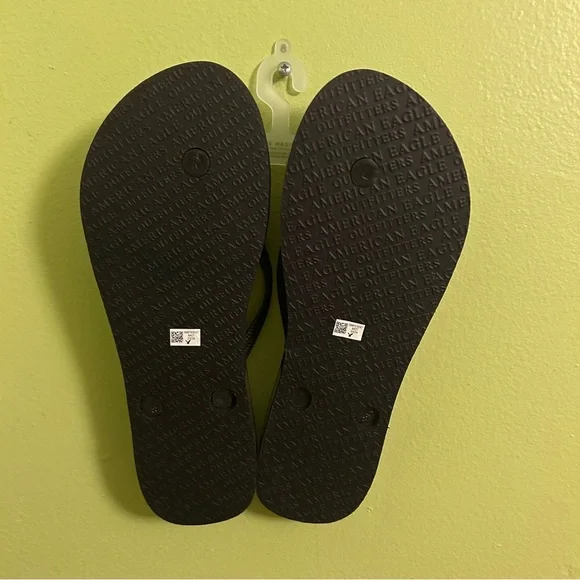 American Eagle Outfitters Black Sandals - Picture 2 of 3